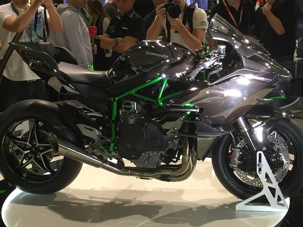 Enhed Sorg cylinder Kawasaki Ninja H2R makes 300 horsepower - RevZilla
