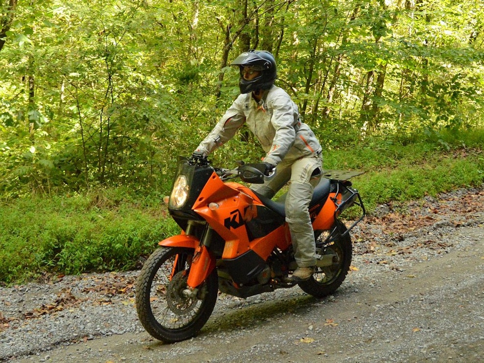 Off-road riding tips: When to sit, stand or paddle - RevZilla