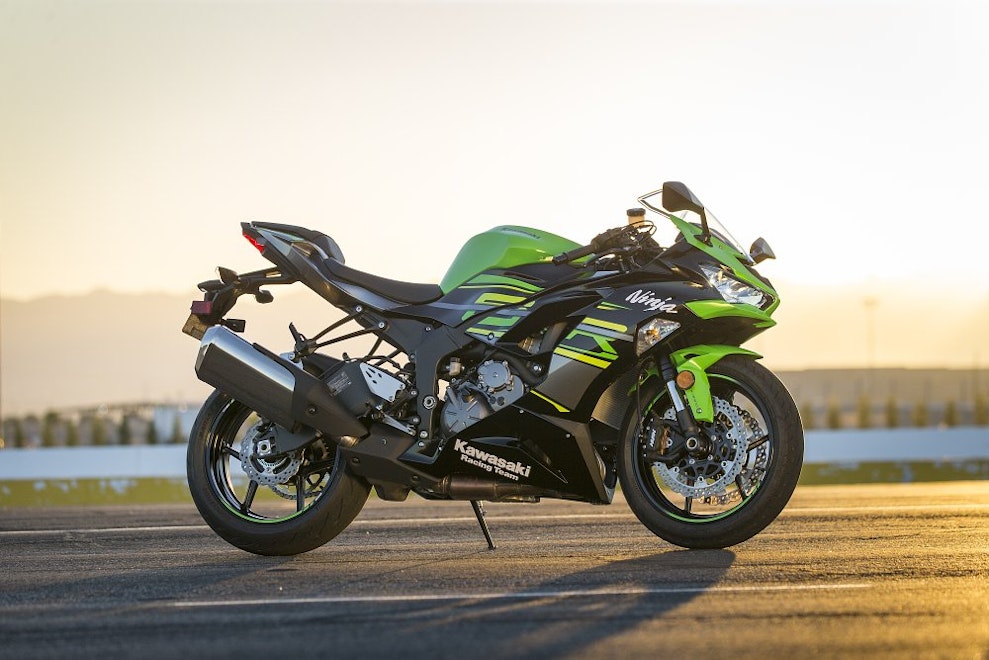 2019 Kawasaki Ninja ZX-6R first ride motorcycle review - RevZilla