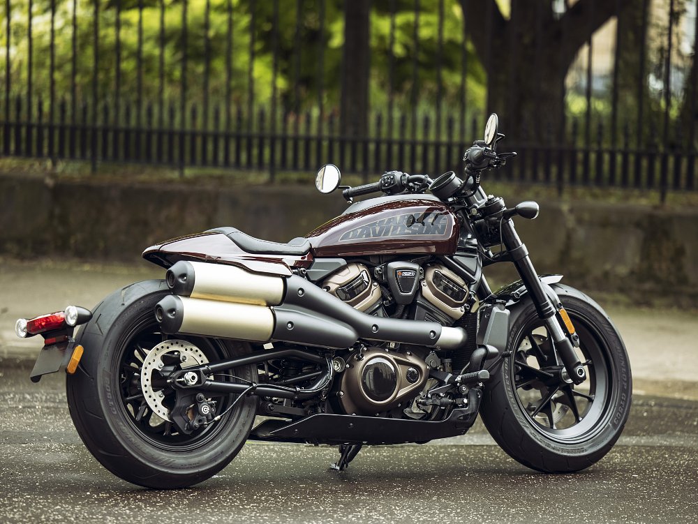 2021 Harley-Davidson Sportster S first look - RevZilla