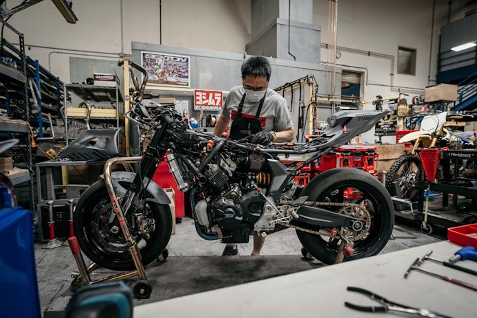 Kenny Kato working on the YZF-R7. 