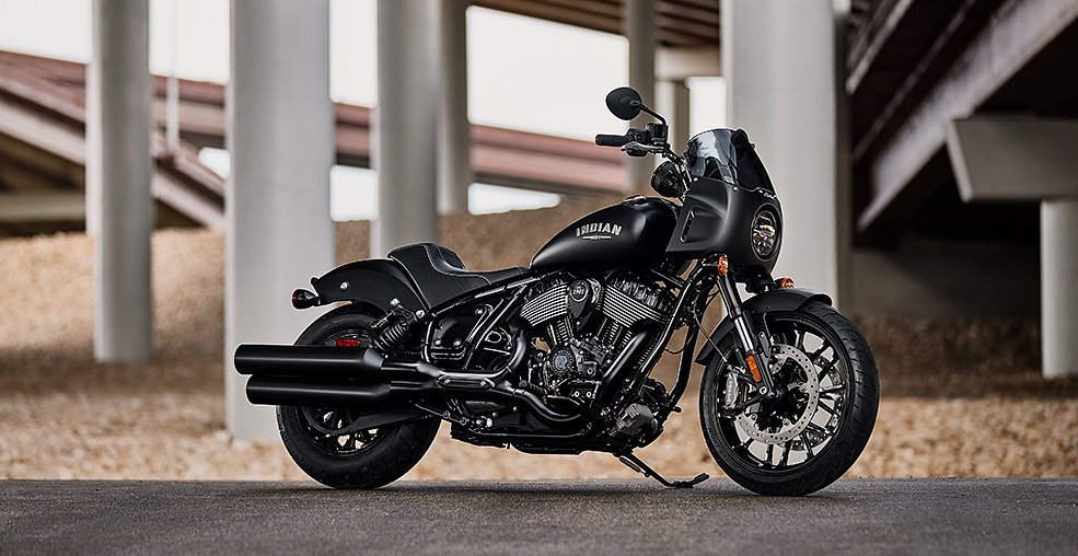 2023 Indian Sport Chief and Harley-Davidson Breakout first look